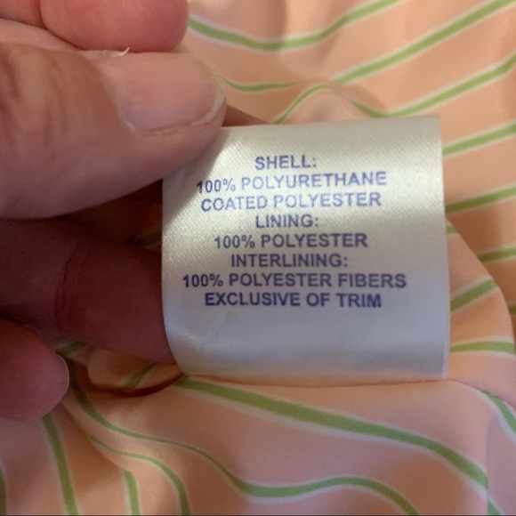 Figure Skate Embroidered Quilted Vest Pink Devon & Jones Size Medium - Picture 8 of 8